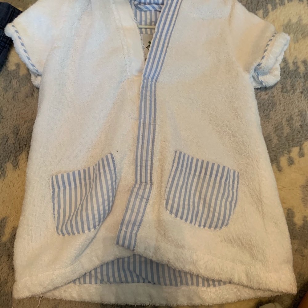 Cecil and Lou smocked robe
